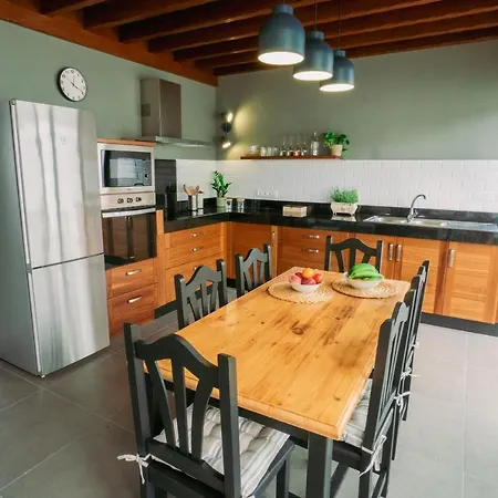 Casa Emblematica Maruca Y Leli 度假居 洛斯瑟罗斯