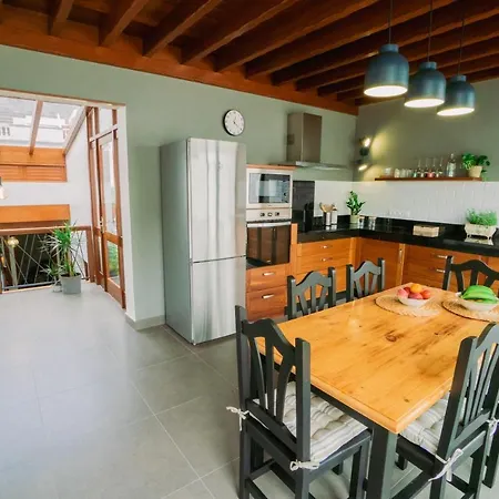 Casa Emblematica Maruca Y Leli *