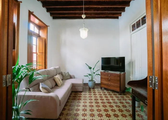 Casa Emblematica Maruca Y Leli ロス・シロス